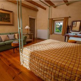 5 Bedroom Istrian Villa Estate with Large Pool and Gardens near Barban, Sleeps 12